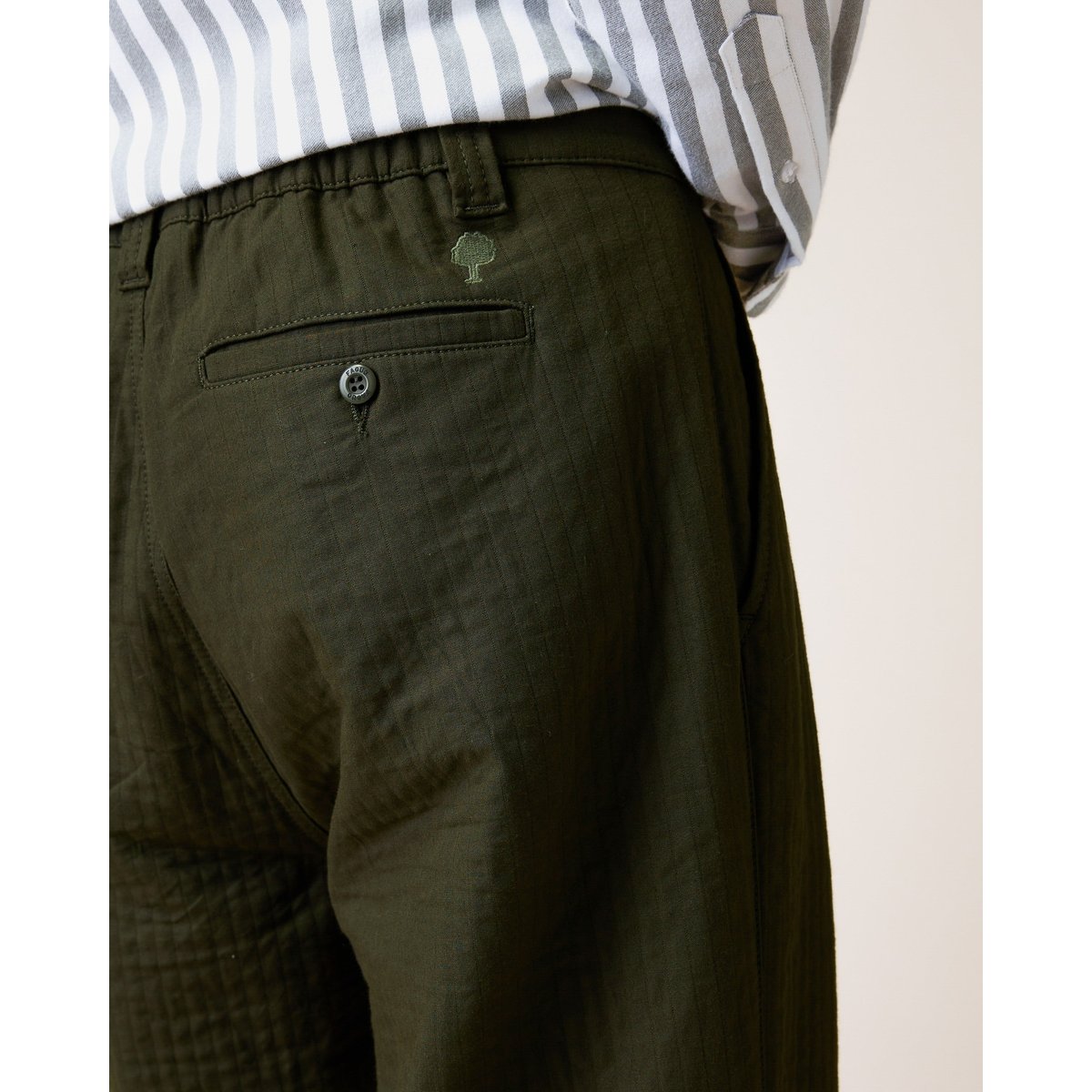Chino en toile kaki, FAGUO