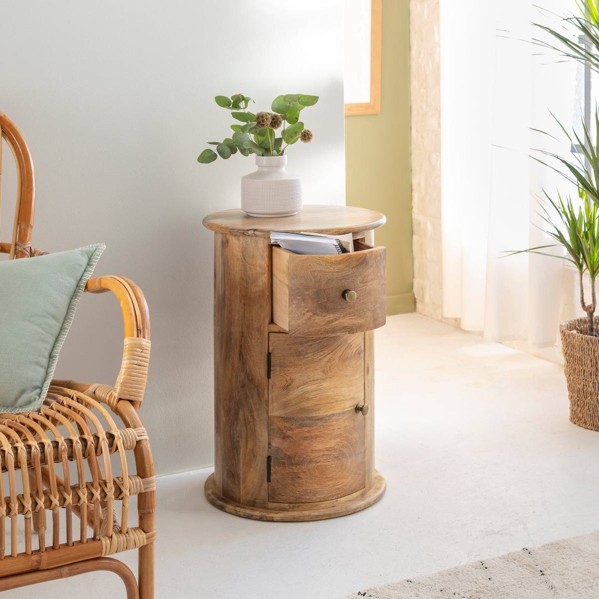 Table de chevet ronde en bois de manguier avec porte  MAËVA bois clair, MADE IN MEUBLES 