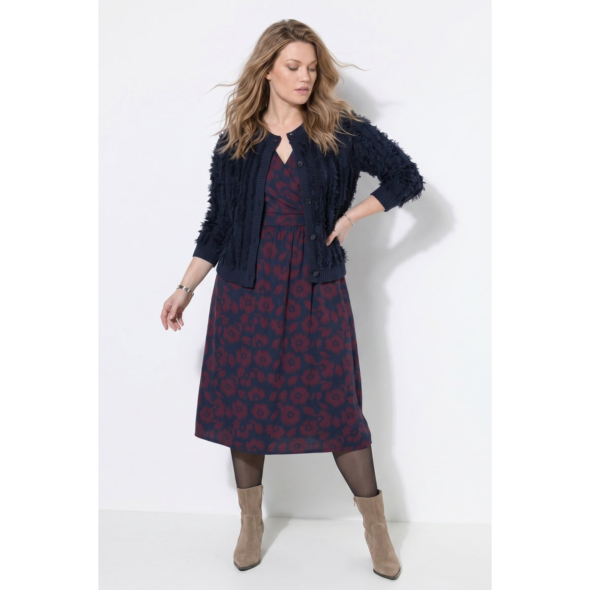 Cardigan en coton bio, lignes de franges marine, ULLA POPKEN