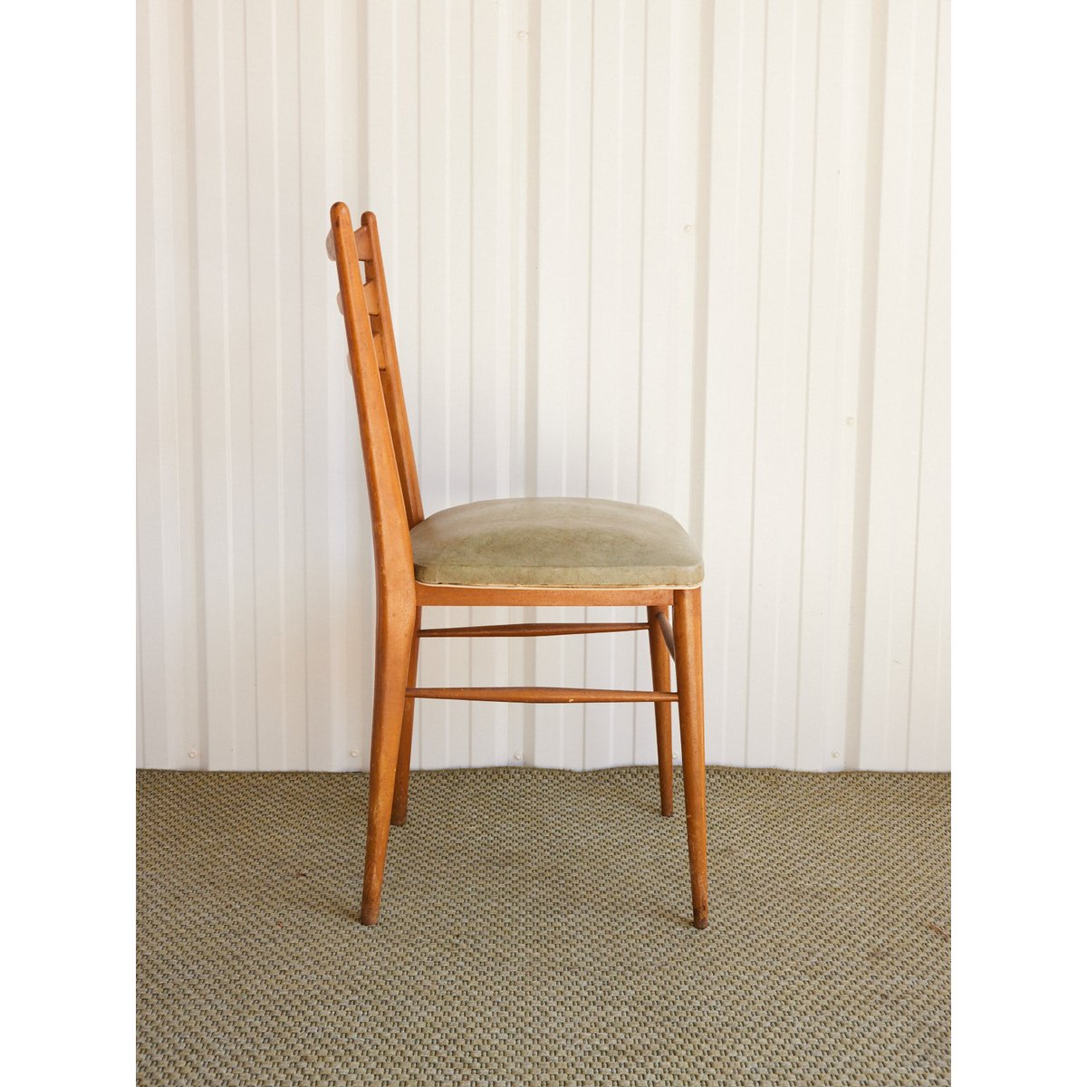 Lot de 4 chaises scandinaves Alma N°1764 - Bon état vert, DEBONGOUT