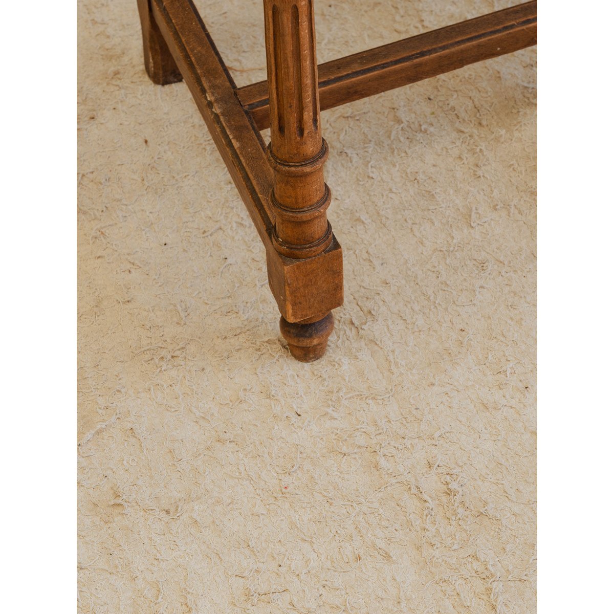 Chaise en bois et cannage Claude N°1655 - Bon état bois foncé, DEBONGOUT
