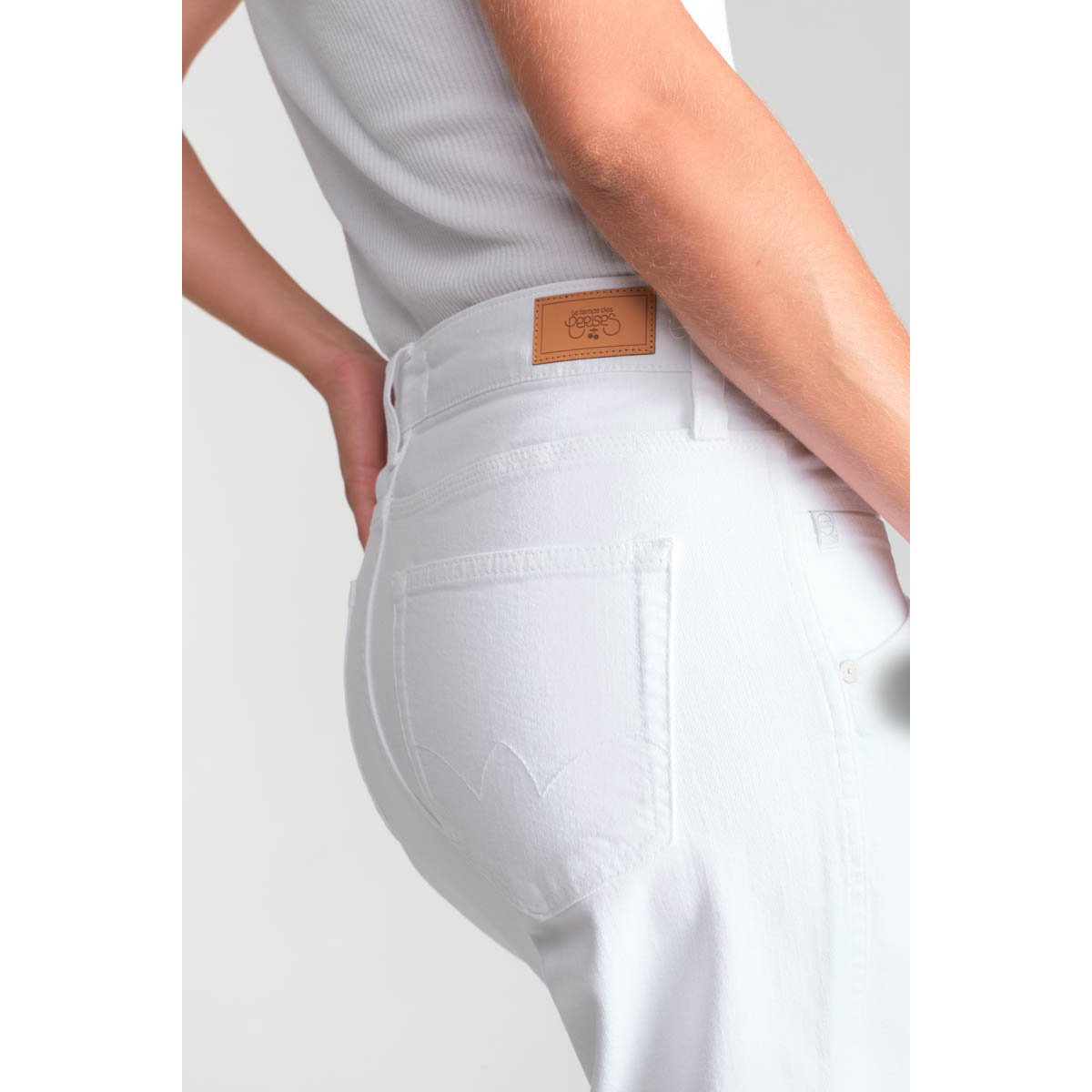 Jeans loose, large 400/60 girlfriend , 7/8ème white, LE TEMPS DES CERISES