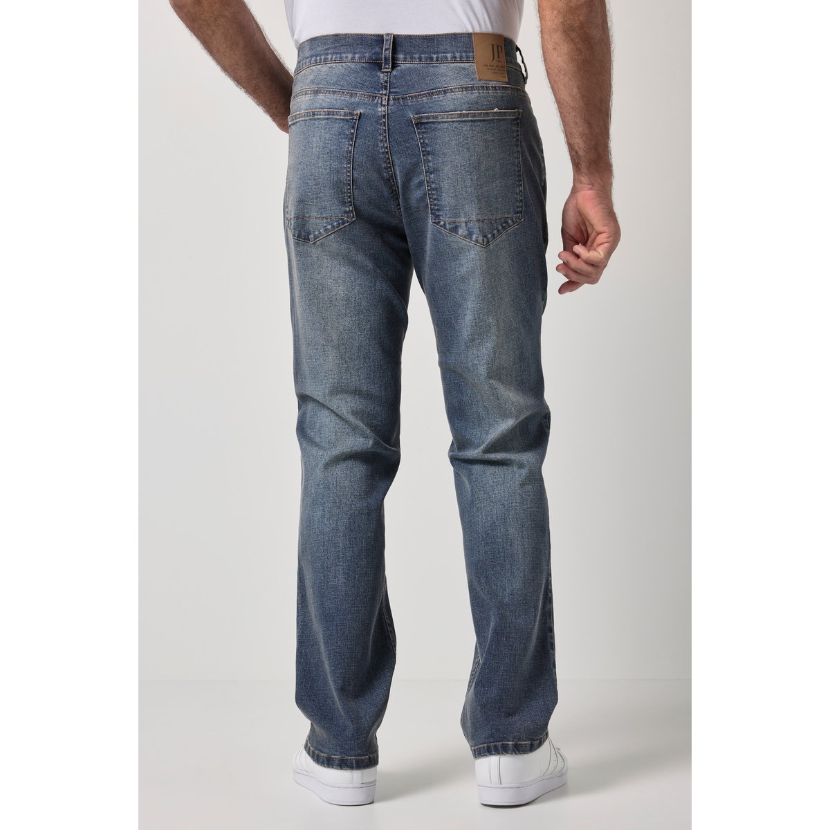 Jean 5 poches, coupe Loose Fit bleu jean, JP1880