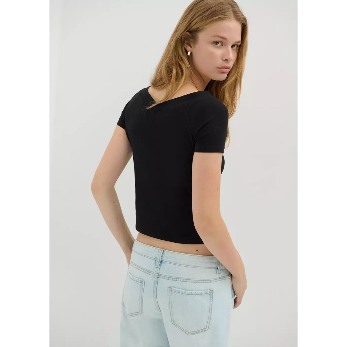T-shirt décolleté en V noir, MANGO TEEN
