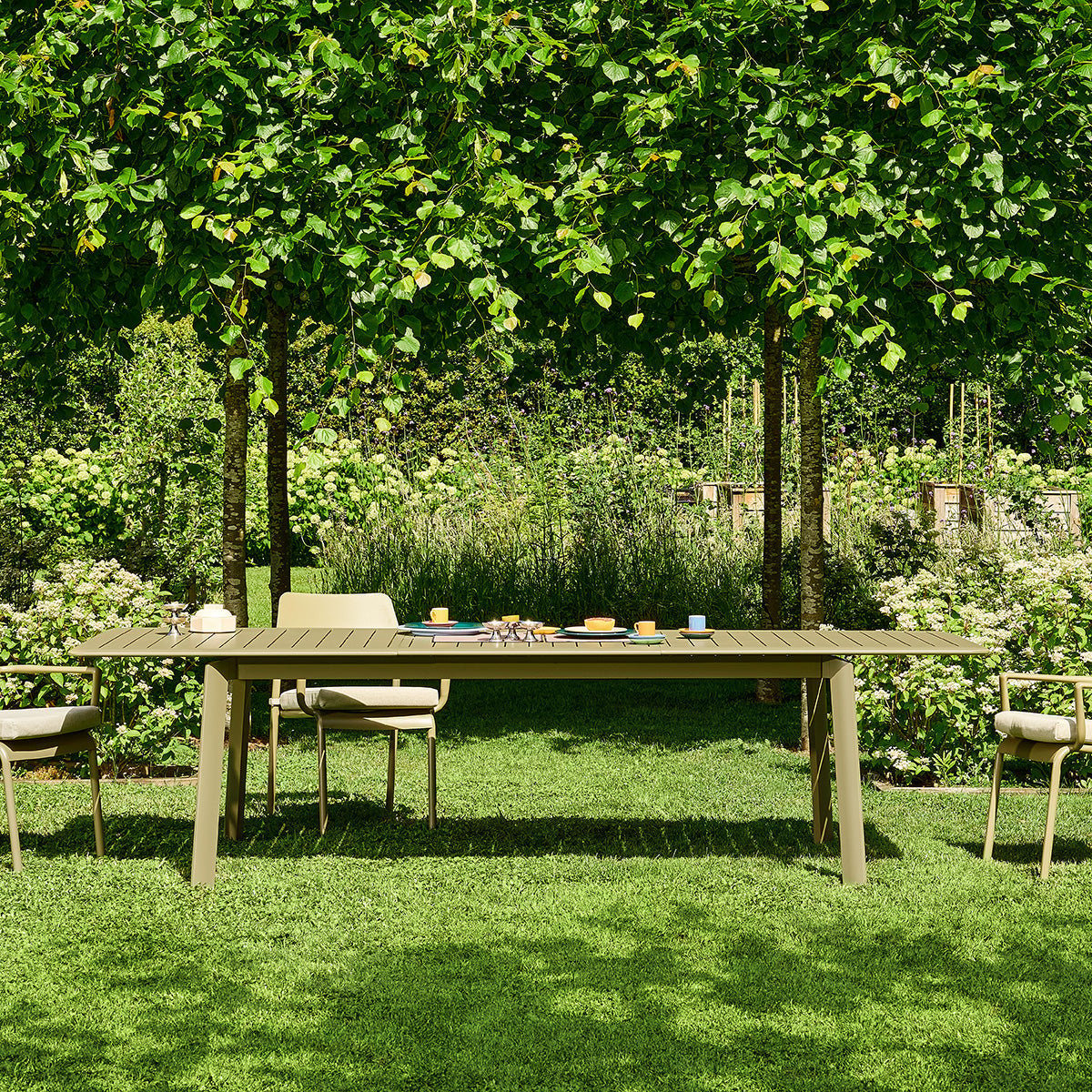 Table de jardin en aluminium kaki extensible 6/10 pers. SARO kaki_clair, BERAH GETAH