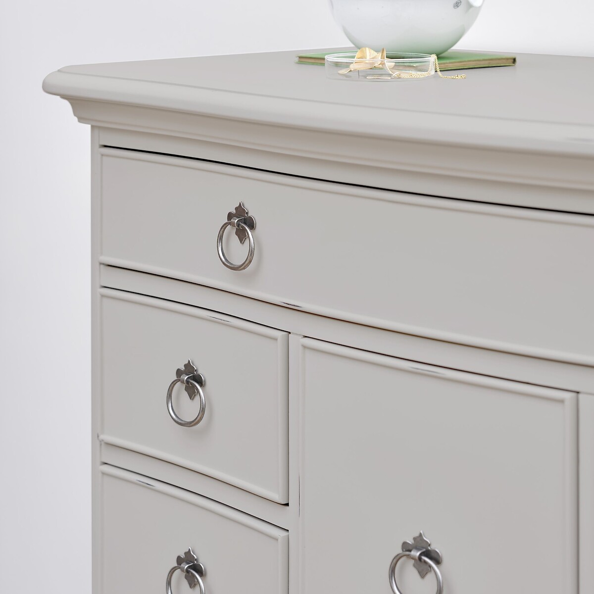 Etienne French-Vintage 8 Drawer Chest grey white , WILLIS & GAMBIER