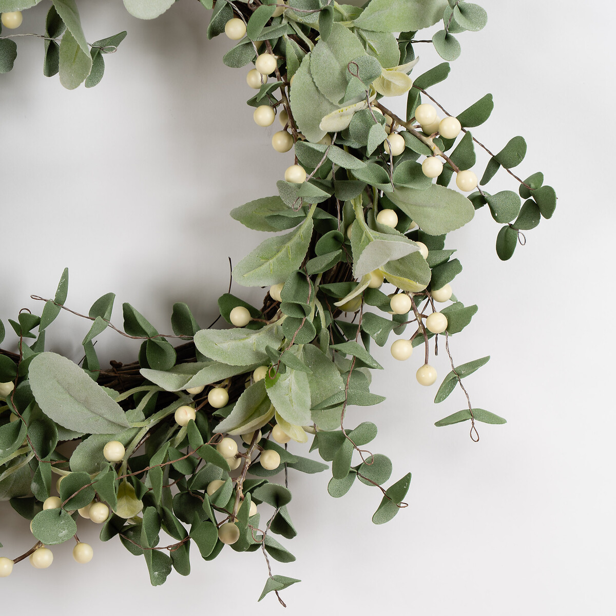 56cm Eucalyptus, Lambs Ear & Berry Wreath green, SO'HOME