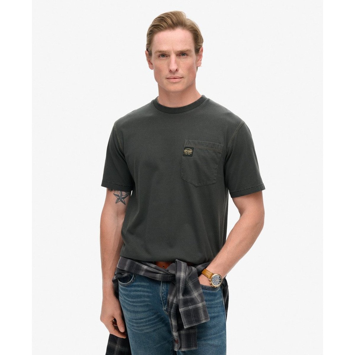T-shirt à poche et surpiqûre contrastée noir délavé, SUPERDRY
