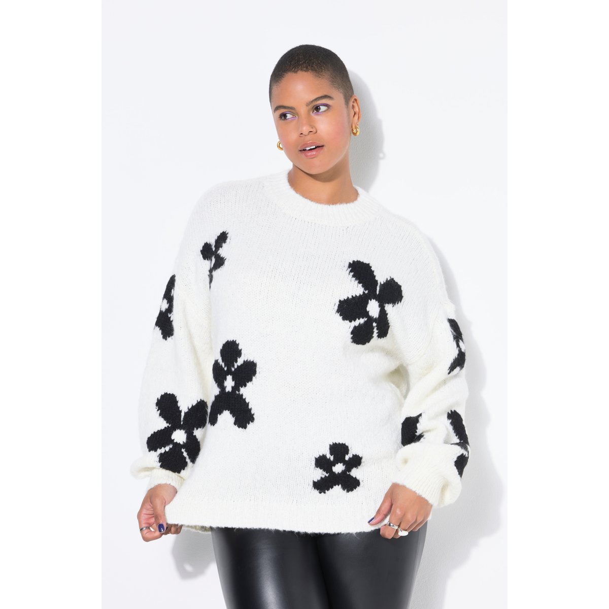 Pull oversize en maille fantaisie. Motif blanc cassé, STUDIO UNTOLD