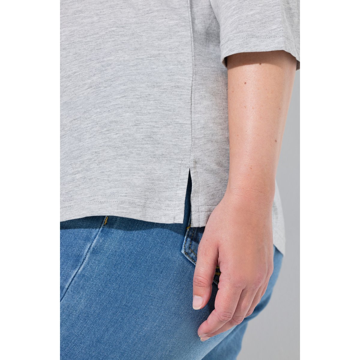 T-shirt en coton bio, motif feuilles gris clair chiné, ULLA POPKEN