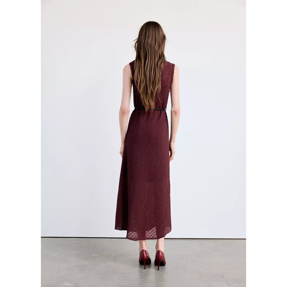 Robe texturée ceinture bordeaux, MANGO