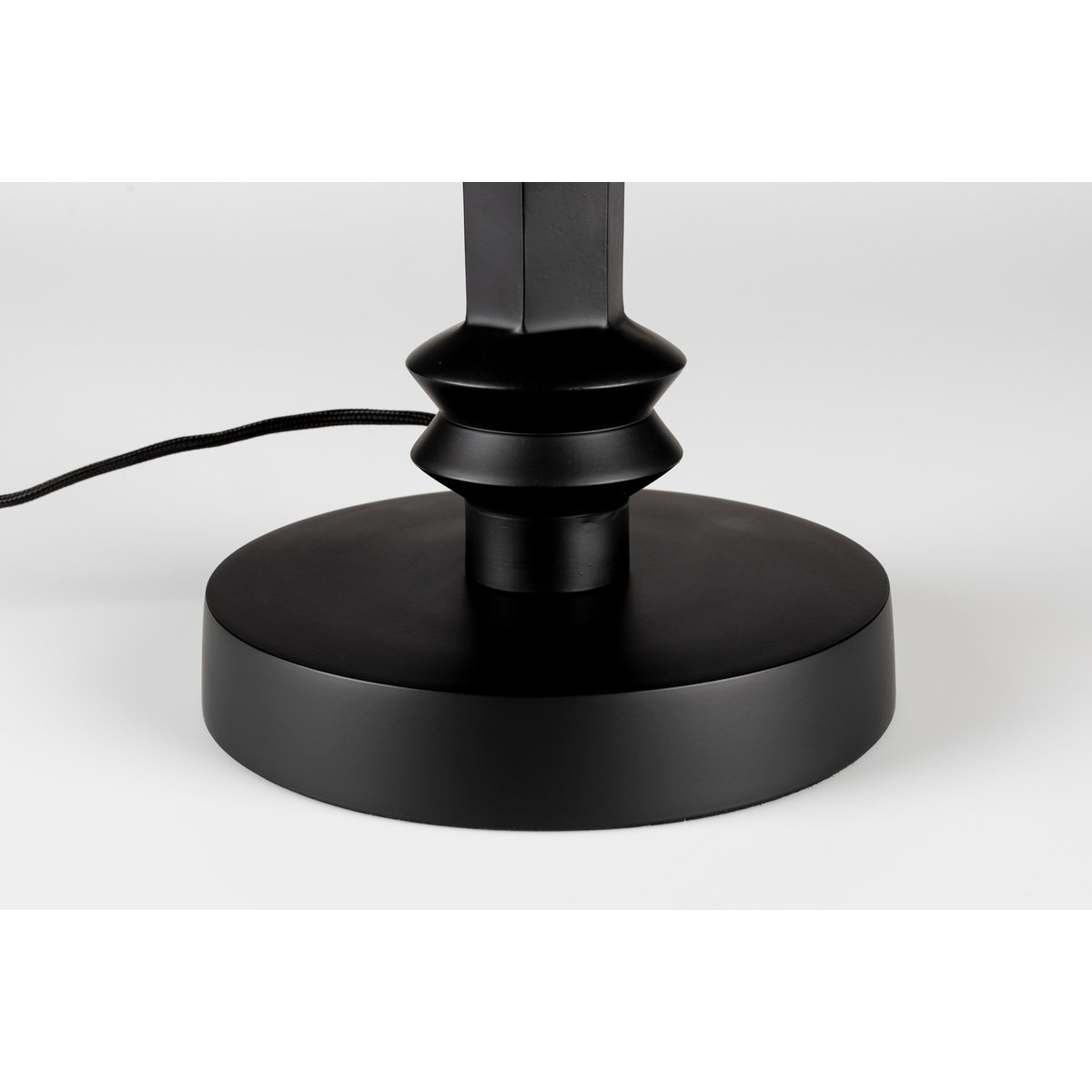 Lampe à poser en aluminium TOTEM noir, ZUIVER