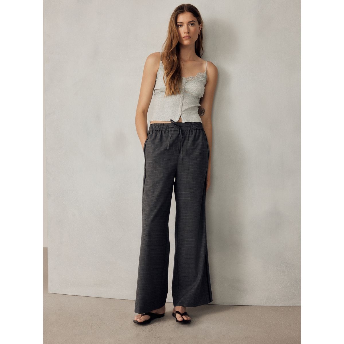 Pantalon large à rayures latérales noir/gris à carreaux, NEXT