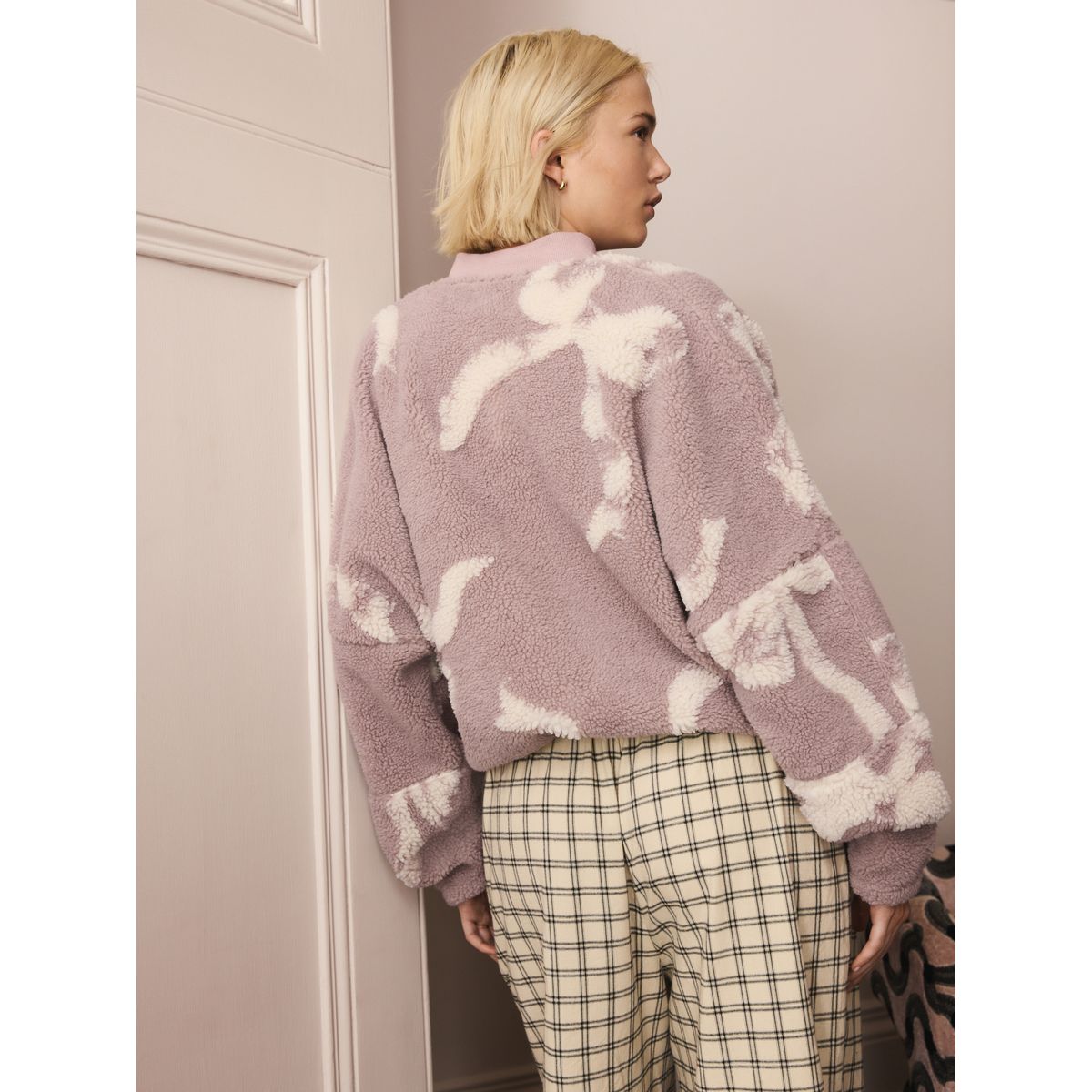 Veste polaire zippée en peau lainée noeud rose, NEXT
