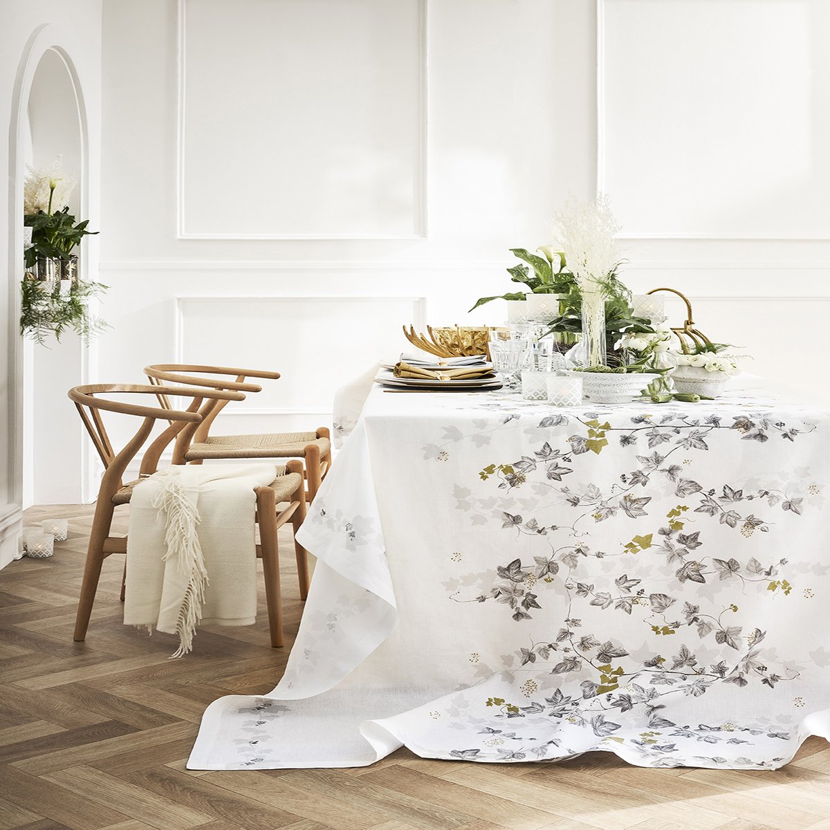 Nappe en lin imprimée et brodée, LIERRE blanc, ALEXANDRE TURPAULT