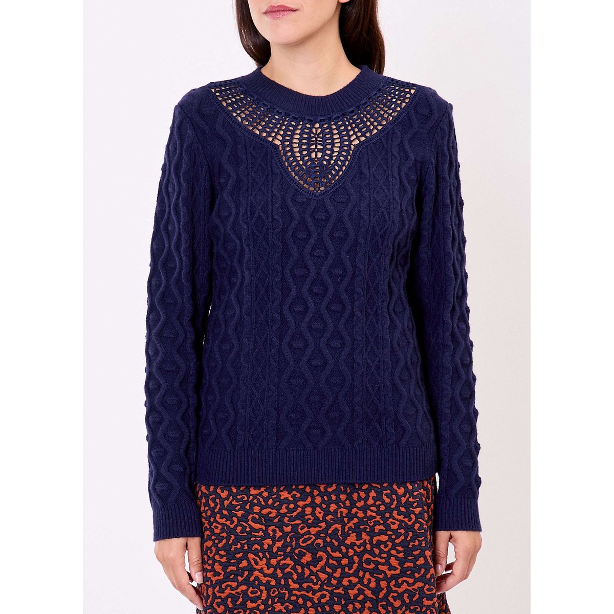 Pull maille brodée OTAKA marine alata, LA FIANCÉE