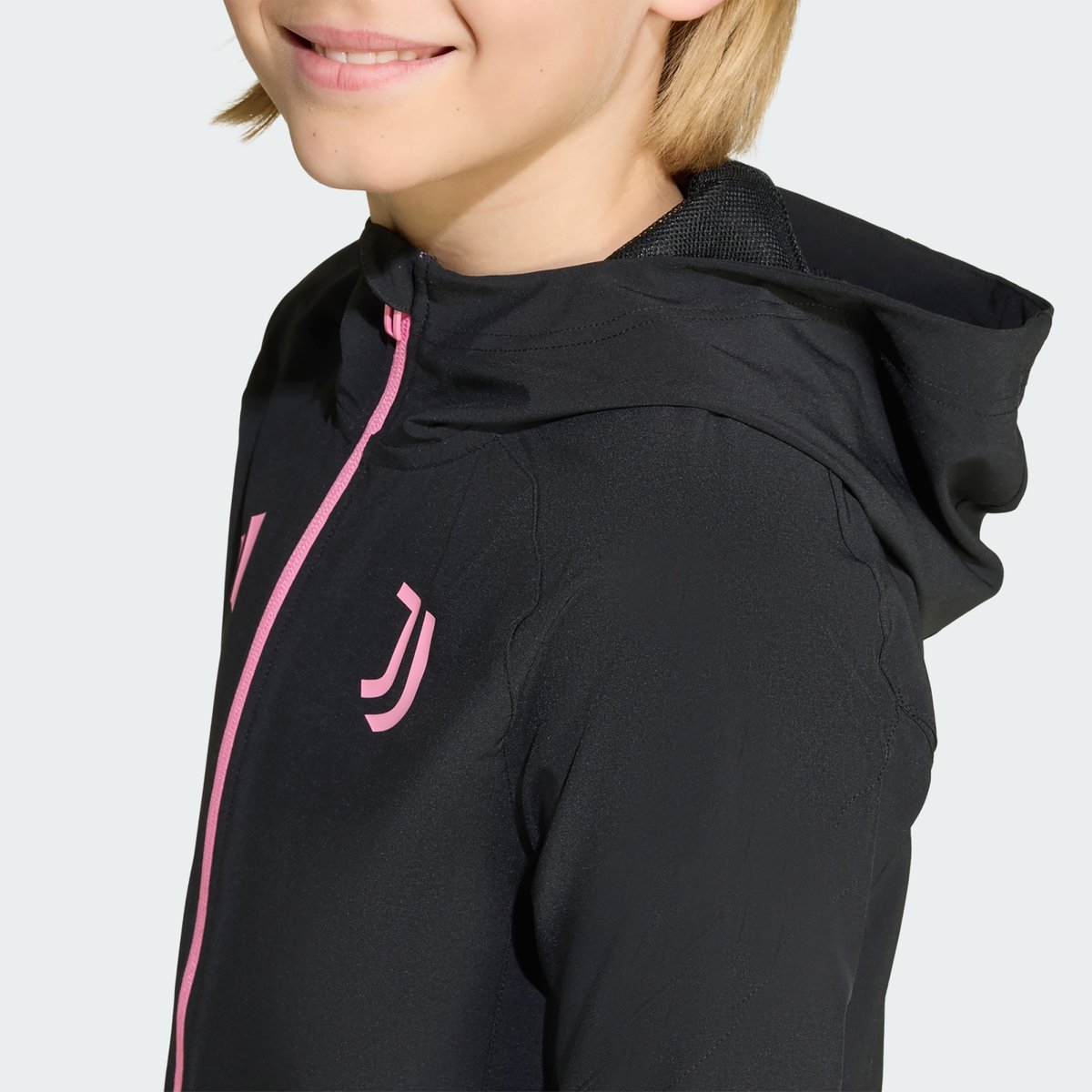 Veste De Voyage Juventus Tiro 25 Competition Vis Tech Veste De Voyage Juventus Tiro 25 Competition Vis Tech black / bliss pink, adidas Performance