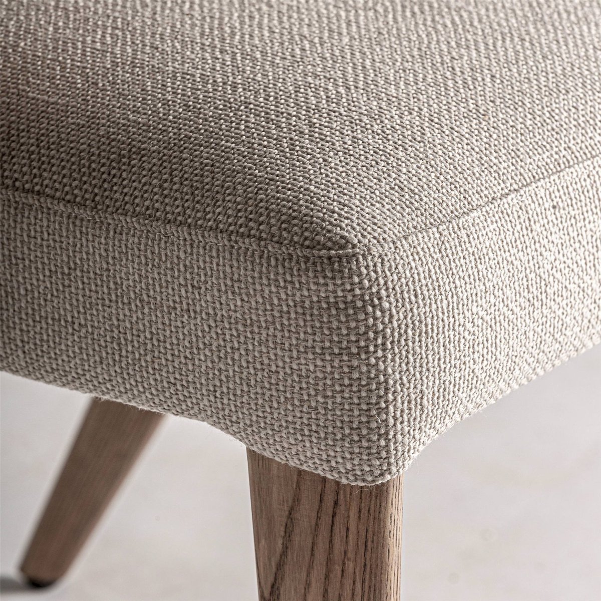 Chaise contemporaine en chêne vieilli brun clair effet vieilli, RECOLLECTION
