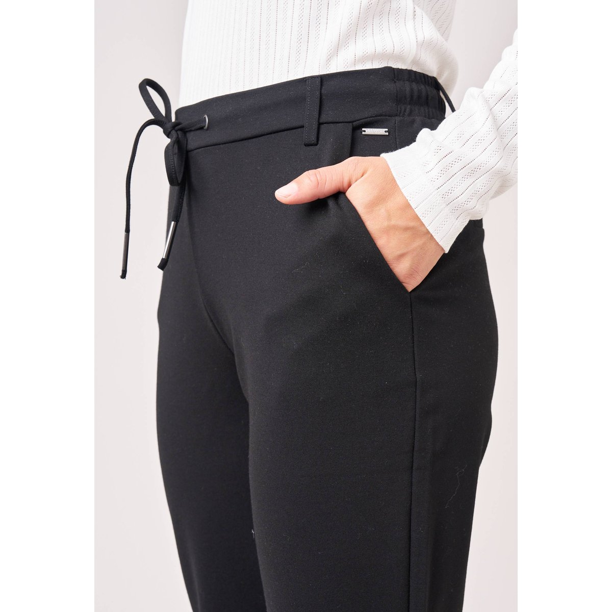 Pantalon relaxed femme VANIDA black, DEELUXE