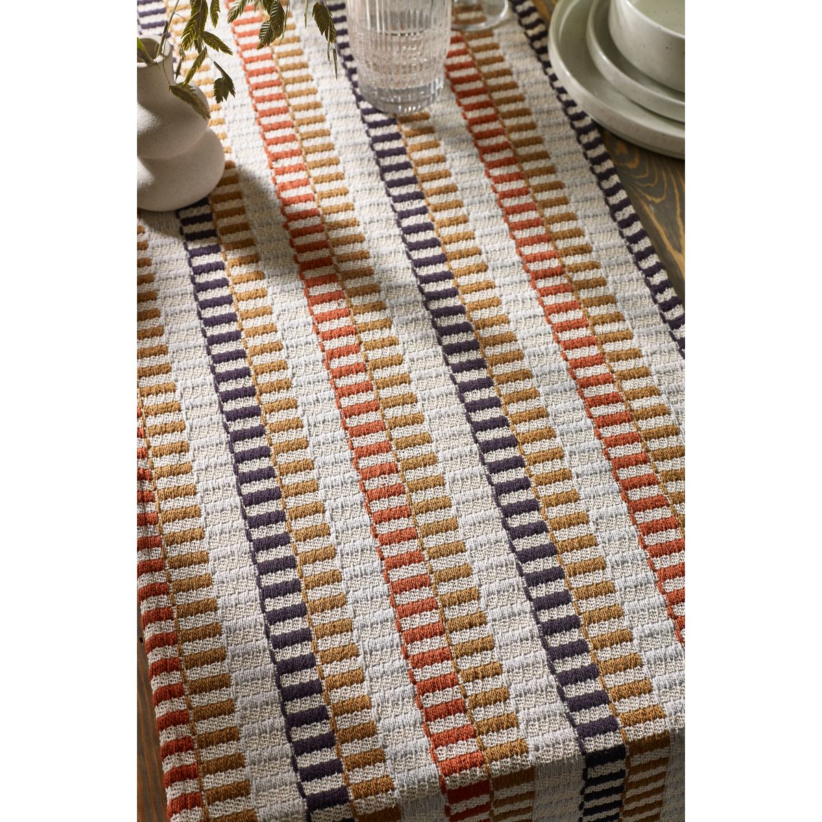 Chemin de table motif mosaïque style nomade multi-couleurs, NEXT