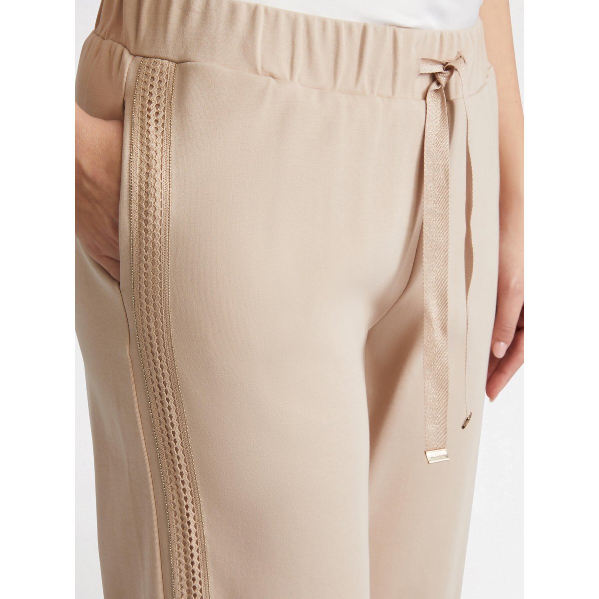 Pantalon de jogging court avec bords en dentelle beige, FIORELLA RUBINO