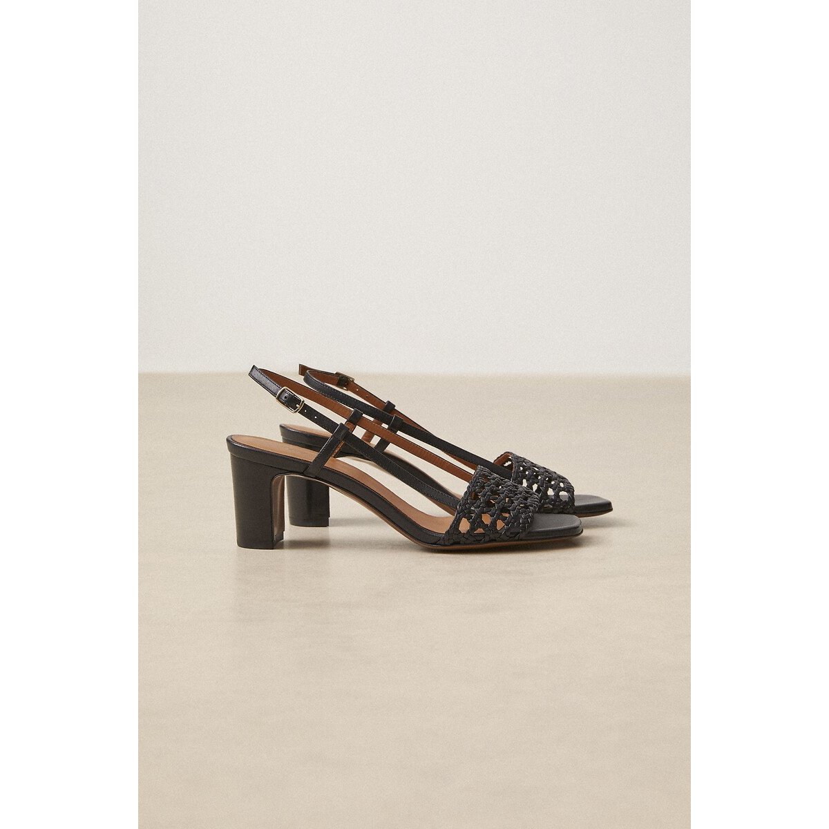 Sandali in pelle intrecciata n° 592 nero , RIVECOUR