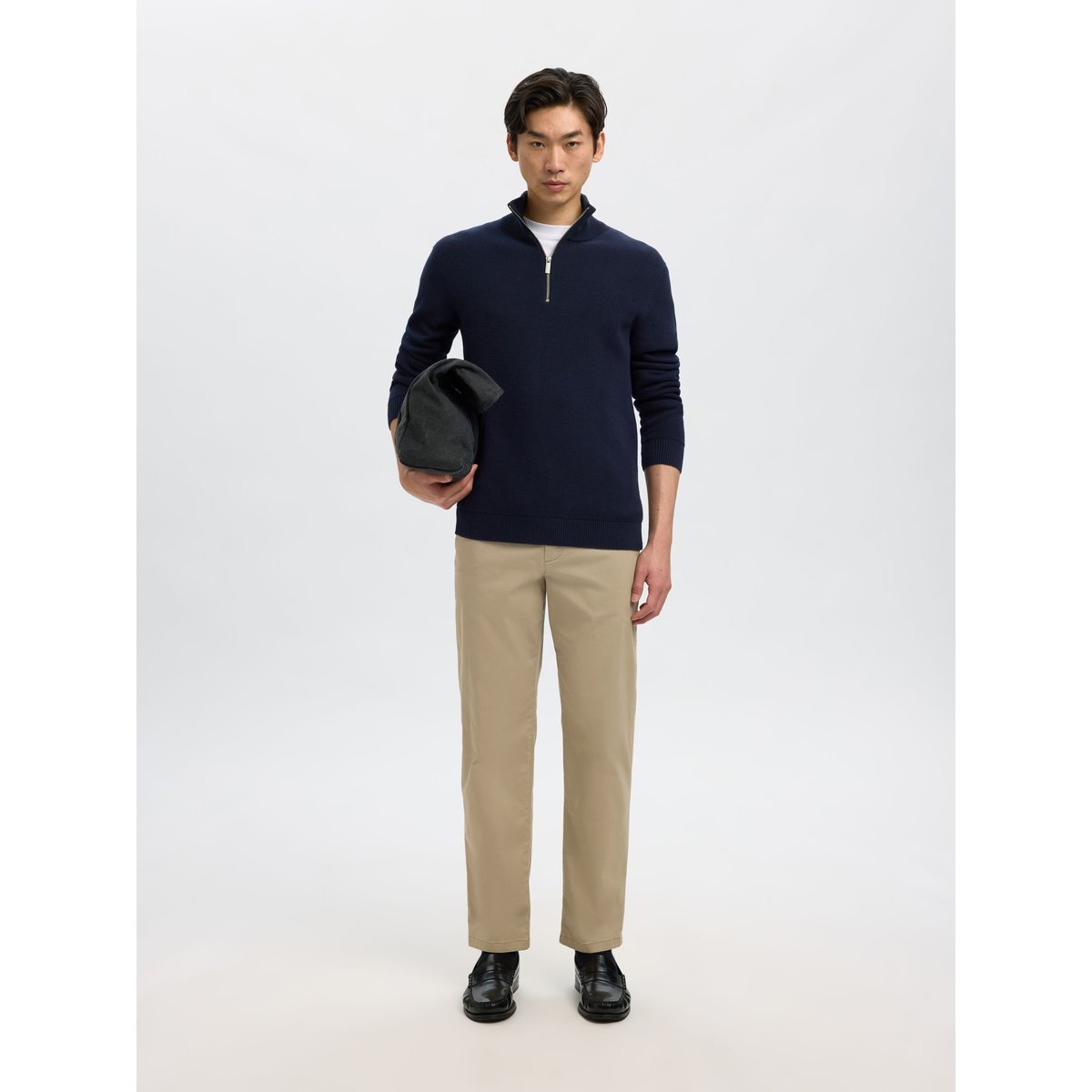 Chinos greige, SELECTED