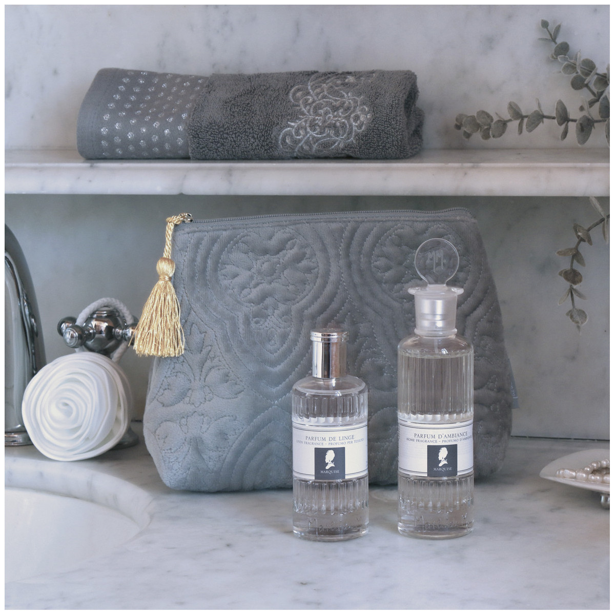 Fleur de douche Renoncule blanc, MATHILDE M