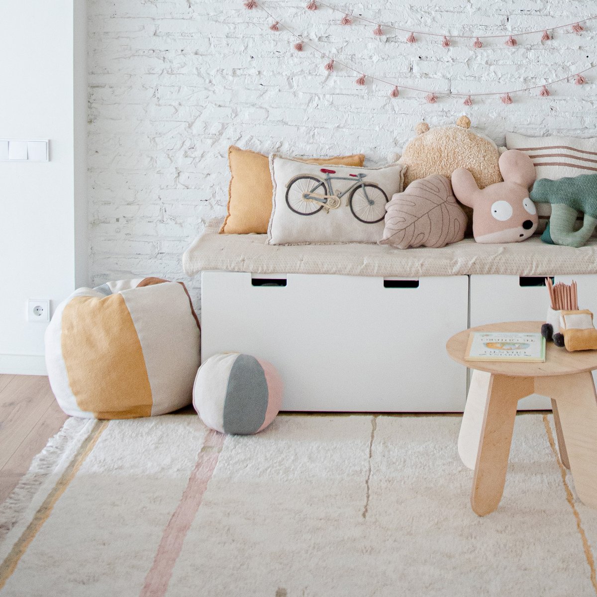 Coussin pour enfants Boule ECO-CITY multicolore, LORENA CANALS