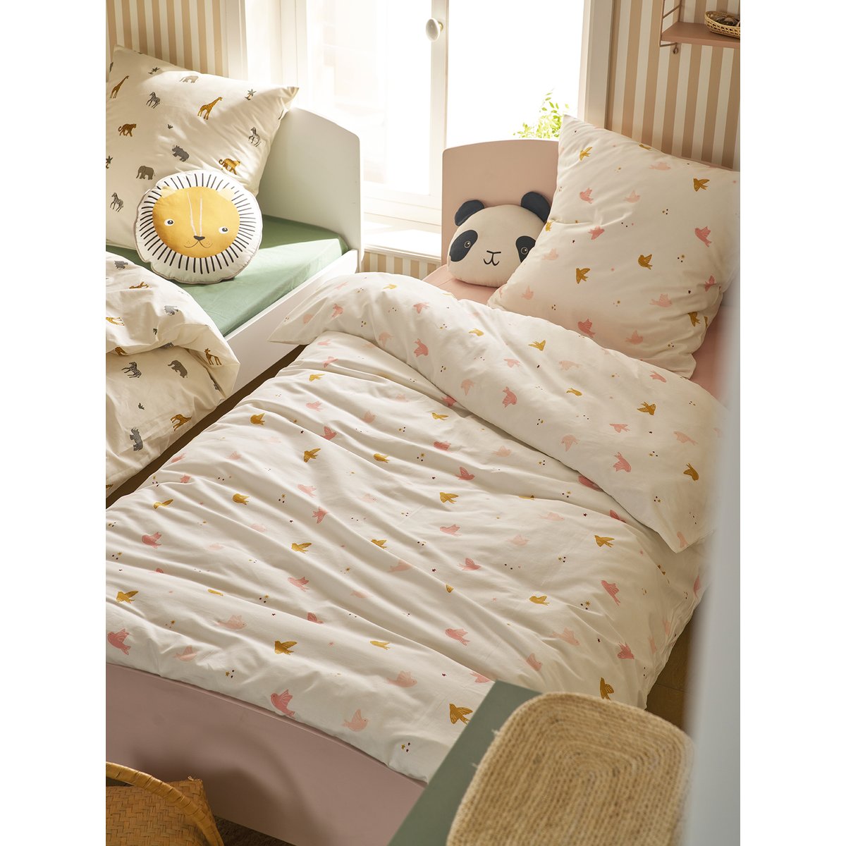 Parure housse de couette et taie d'oreiller HIRONDELLES blanc imprimé, VERTBAUDET