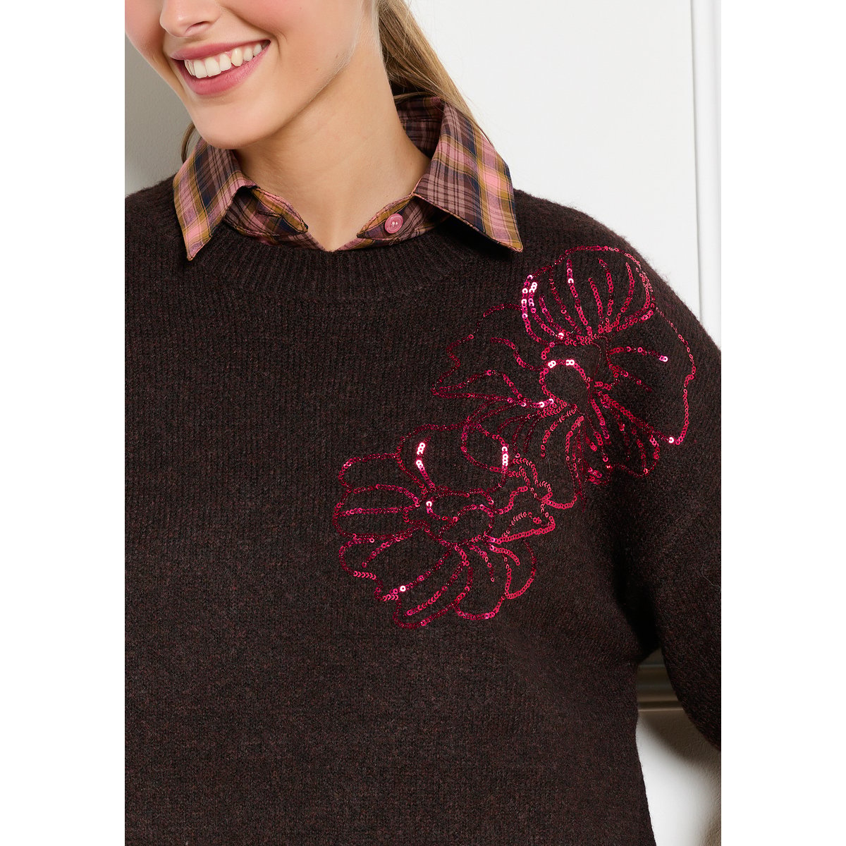 Pull à fleurs et sequins brun fonce chocolate, LOLALIZA