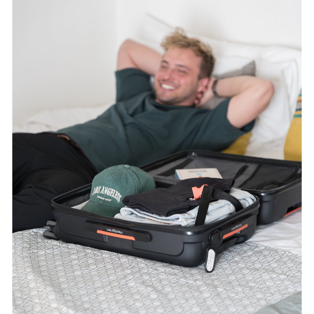 Valise cabine rigide 4 roues sécurisée black, HEDGREN
