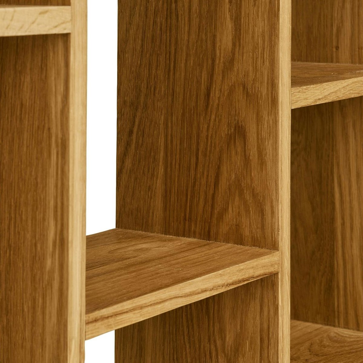 Etagère murale décorative en bois de chêne clair 8 niches VARDE bois naturel, PIER IMPORT