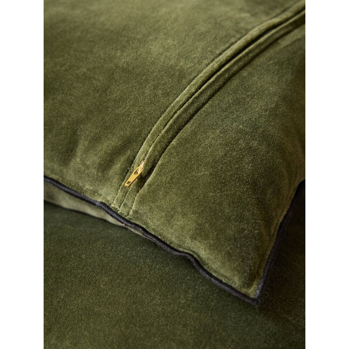 Housse de coussin en velours vert, CYRILLUS