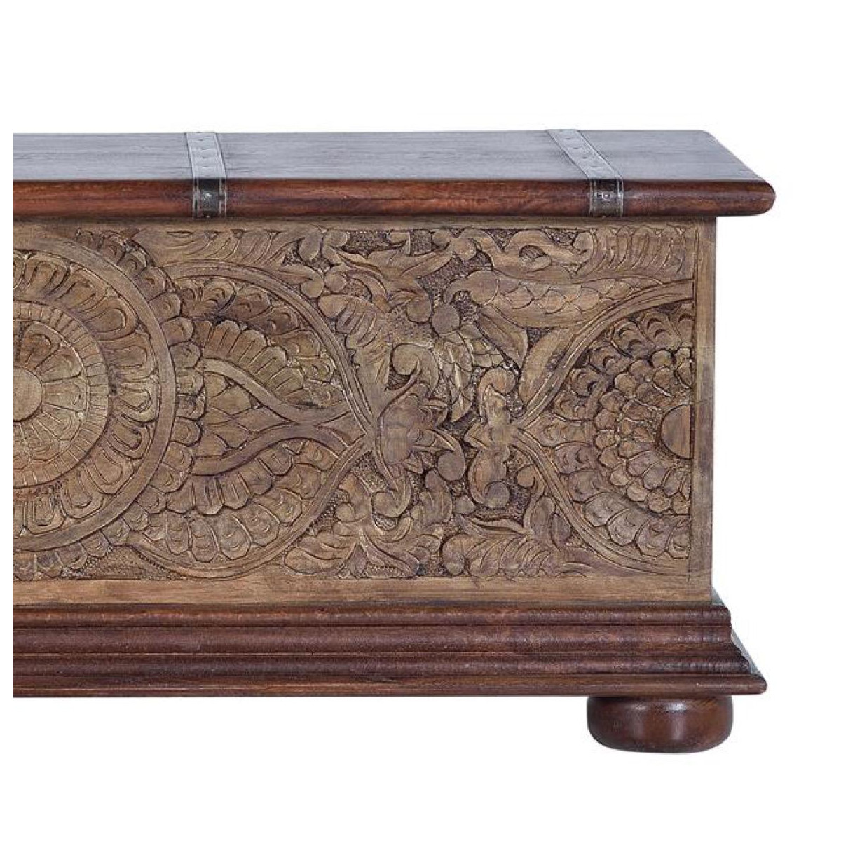 Coffre marron, DECORATION D’AUTREFOIS