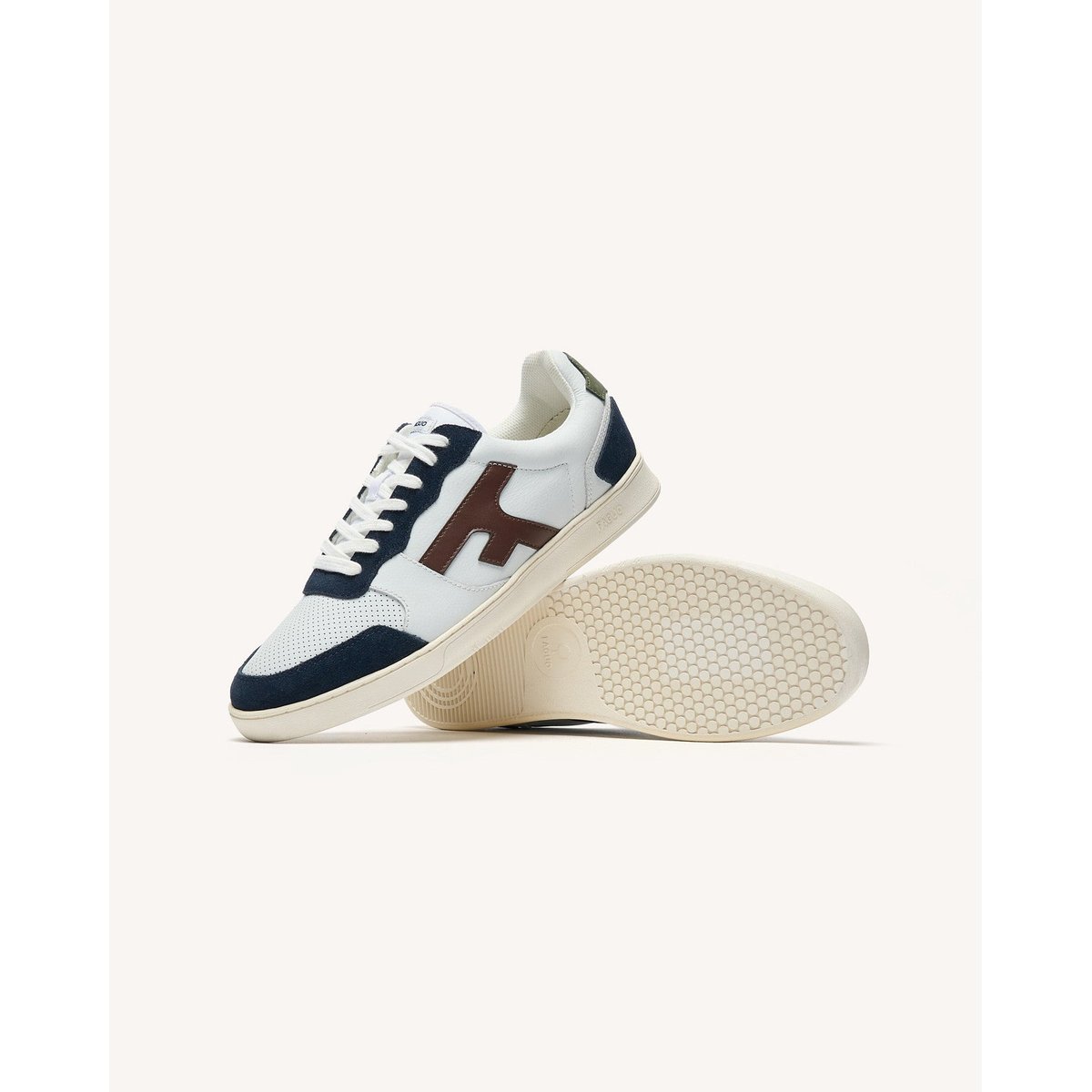 Baskets basses cuir suede HAZEL blanc et bleu marine, FAGUO