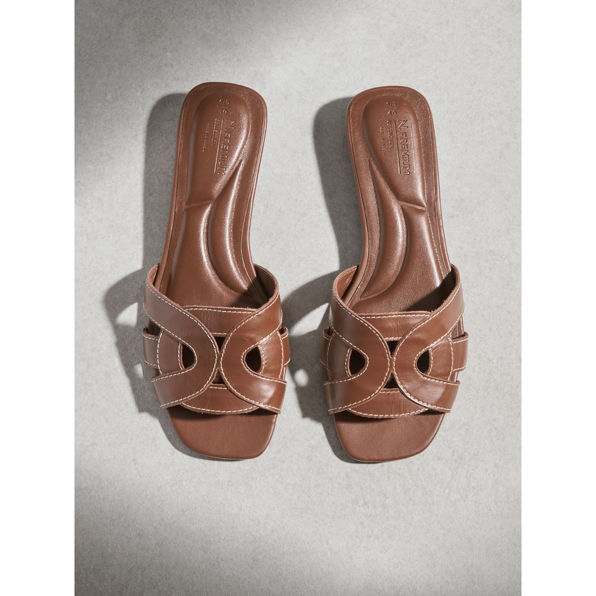 Mules en cuir à bout carré n. premium marron fauve, NEXT