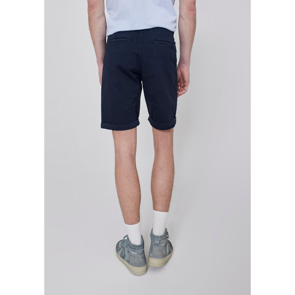 Bermuda CHINO blanc, bleu marine, IKKS
