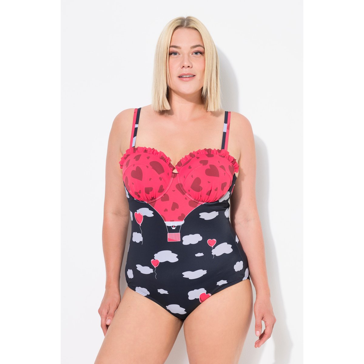 Maillot de bain avec ruchés, imprimé cœurs noir, ULLA POPKEN