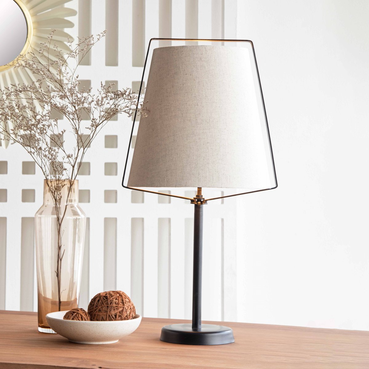 Lampe à poser en métal et lin, KONTUR beige, OVIALA