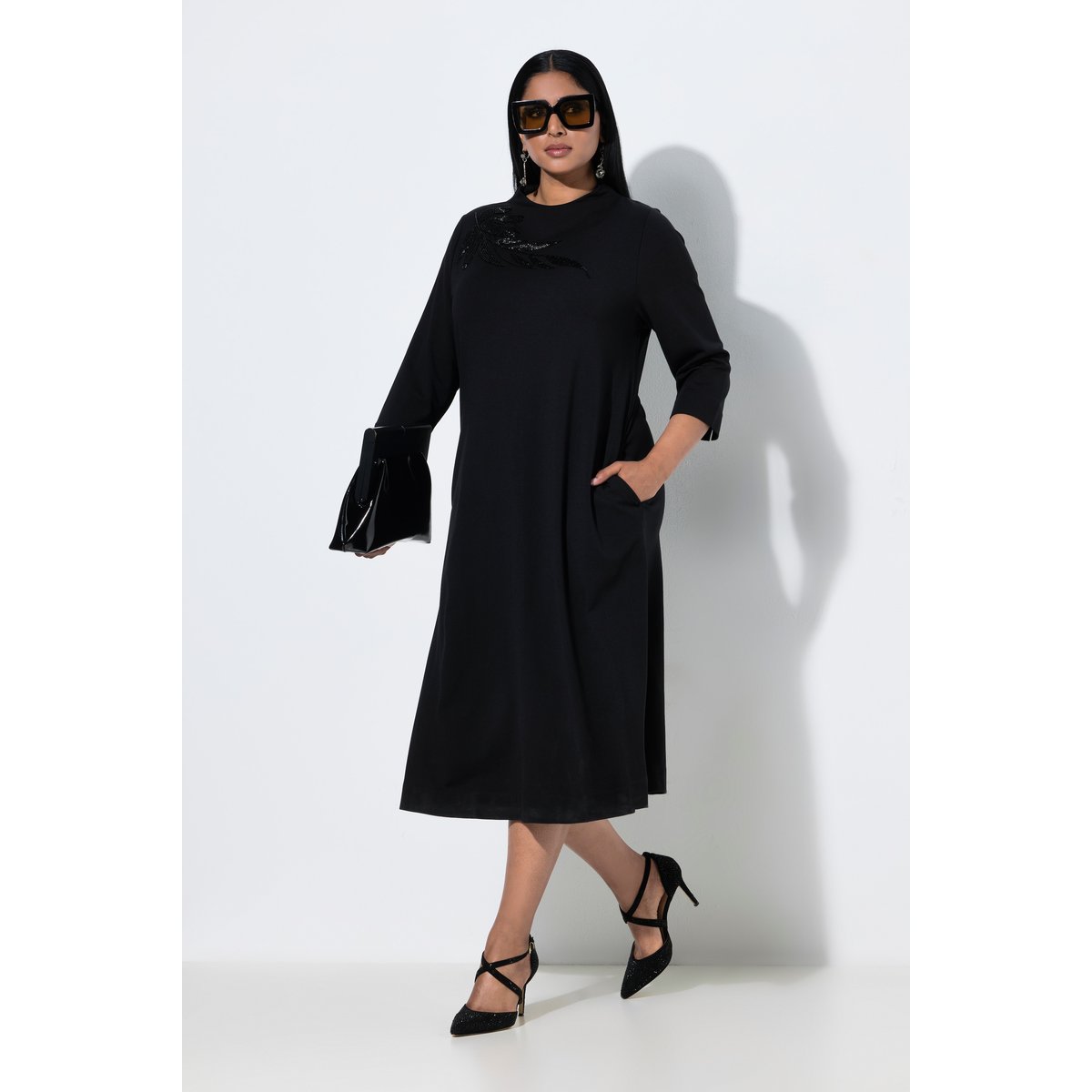Robe midi point de Rome, perles brodées noir, ULLA POPKEN