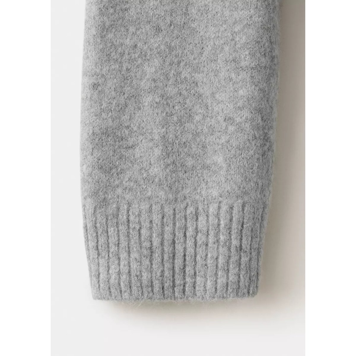 Pull en maille à col rond gris, MANGO