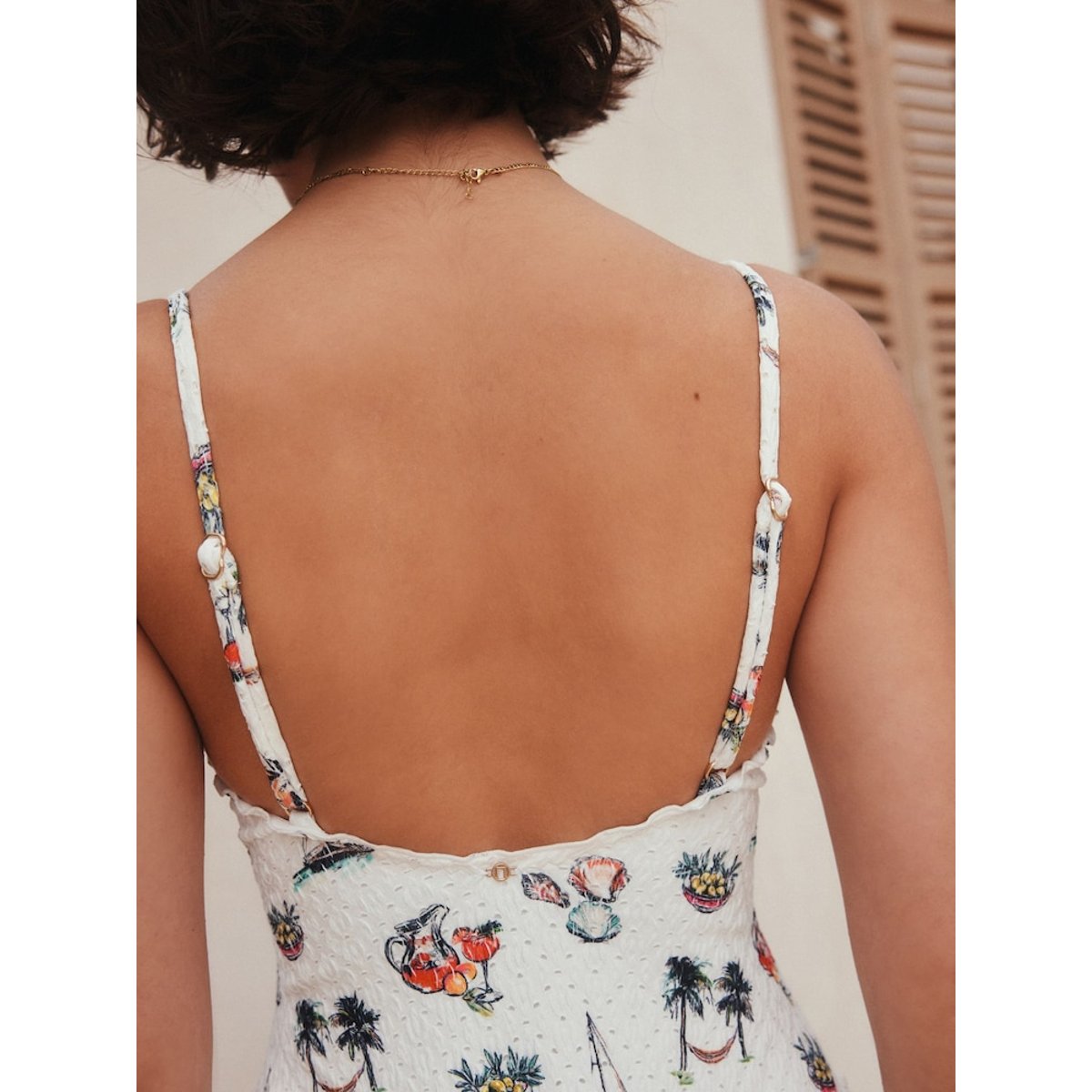 Maillot de bain gainant pigeonnant broderie blanche conversationnelle, NEXT