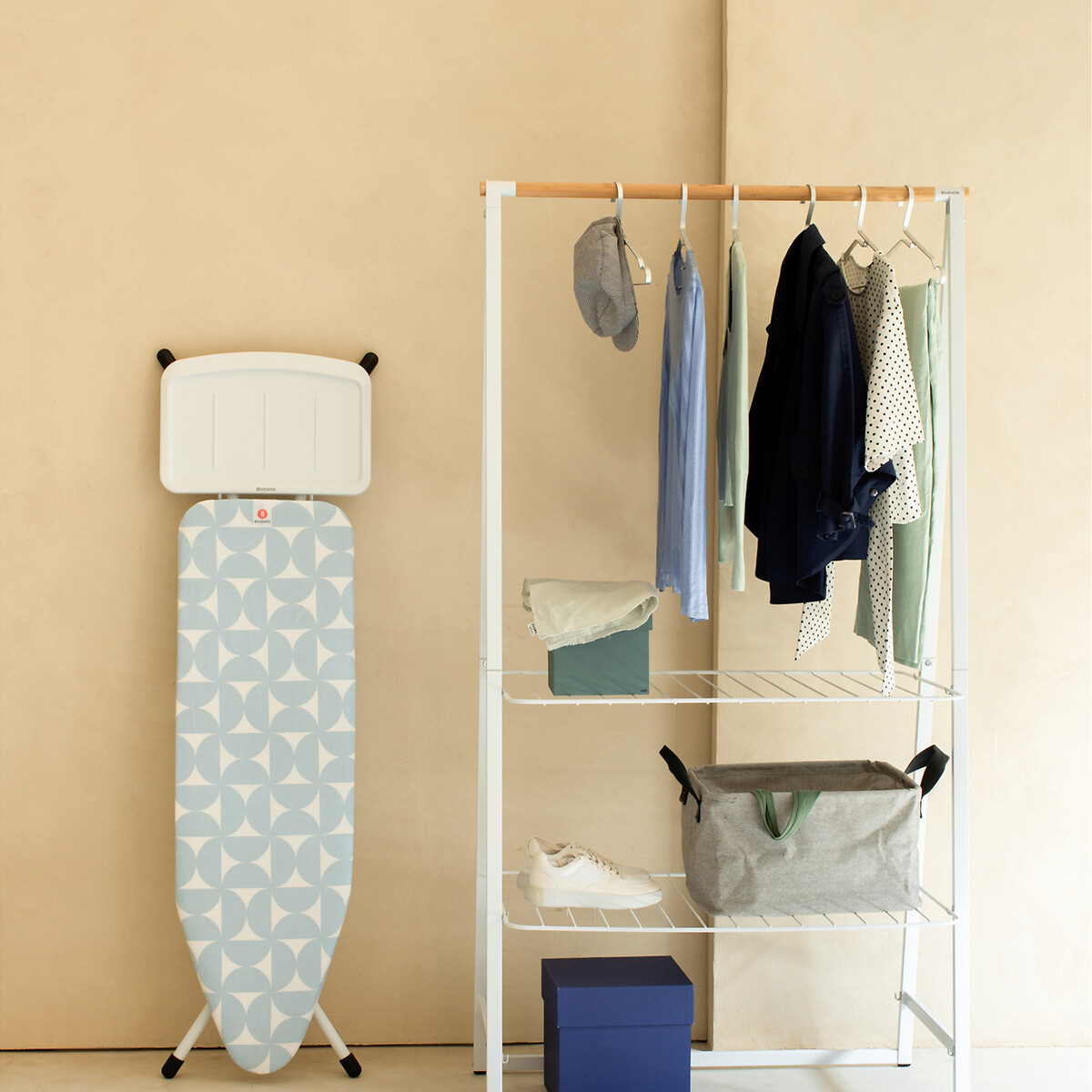 Ironing Board B, 124x38cm with Solid Steam Unit Holder blue/white, BRABANTIA