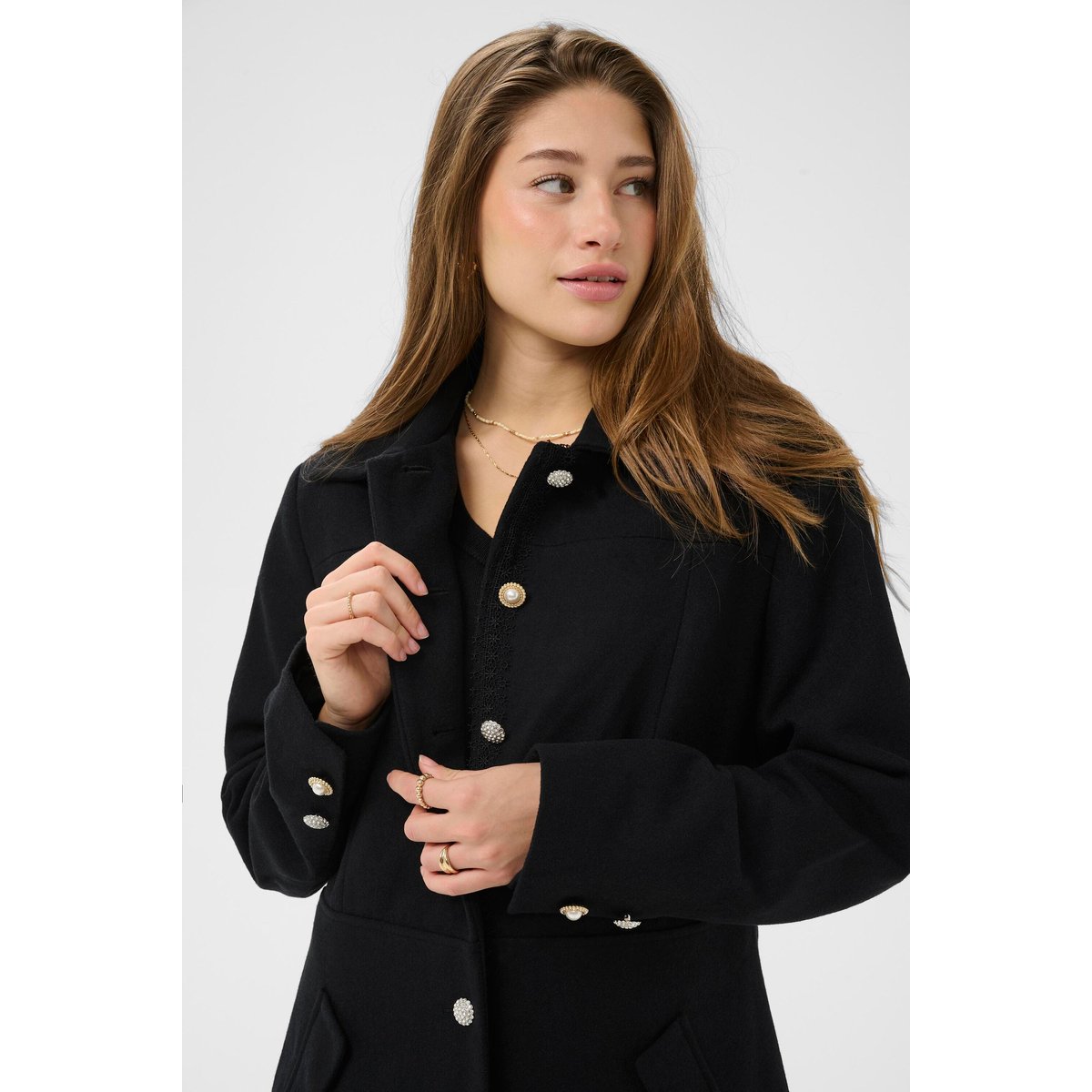 Manteau noir, CREAM