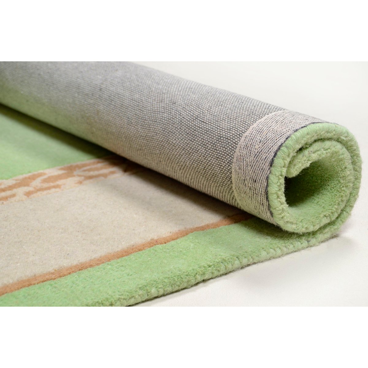 Tapis d'enfant floral Lifou tufté en laine vert, THEKO