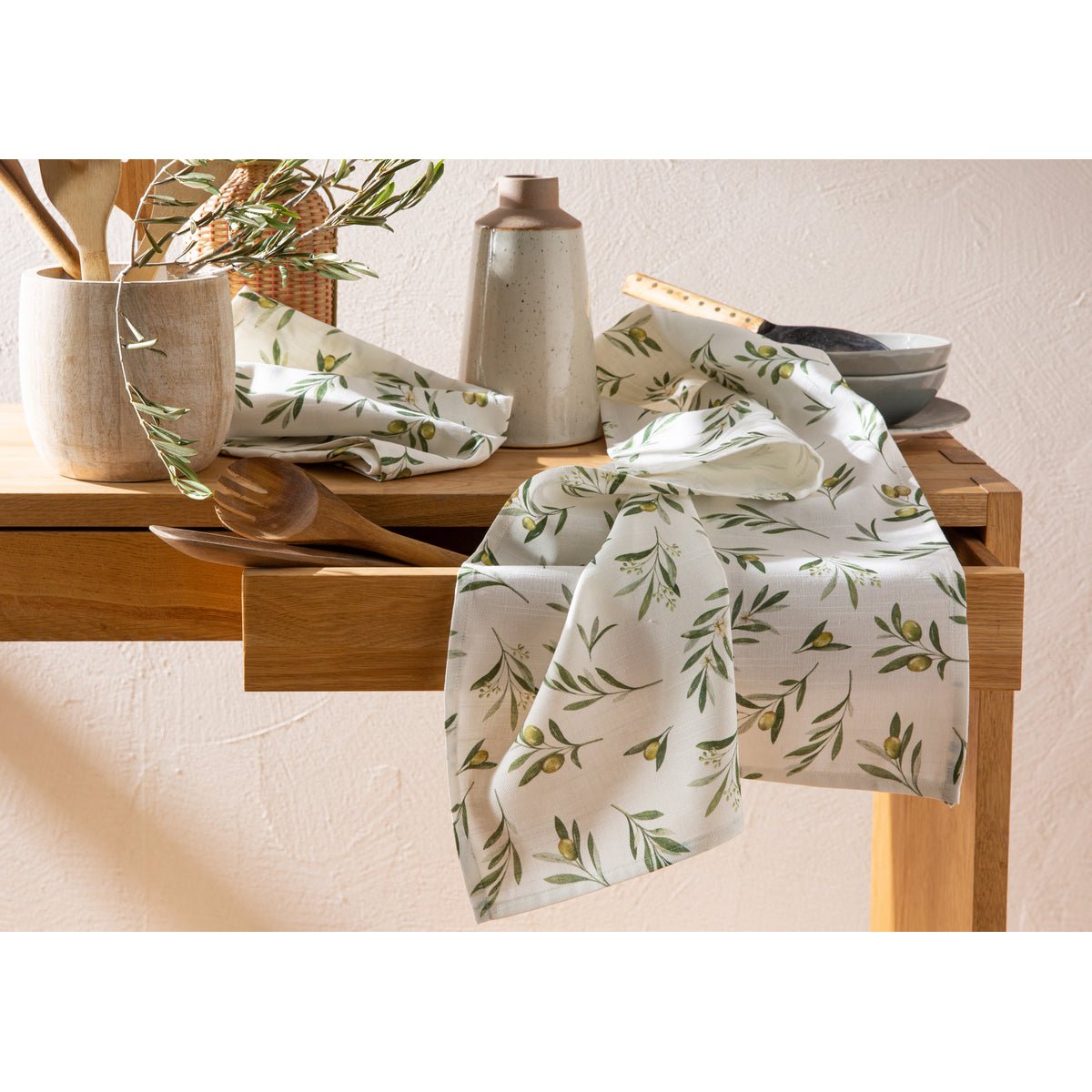 Torchon imprimé en coton et lin OLIVES vert, COUCKE