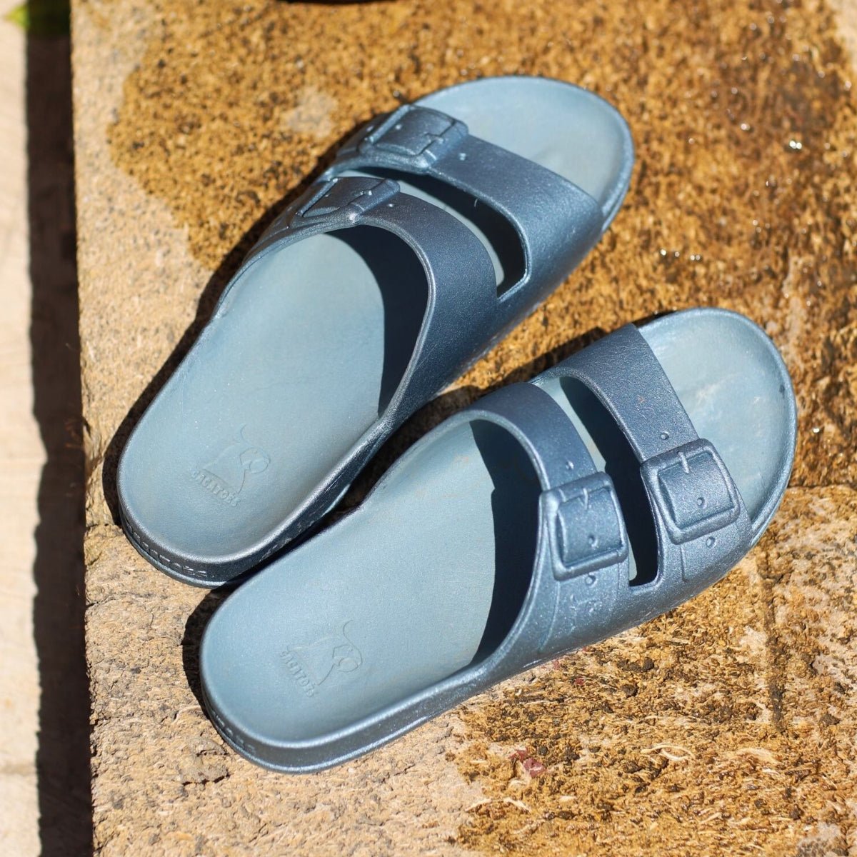 Sandales plates Enfant BALEIA bleu ciel, CACATOES