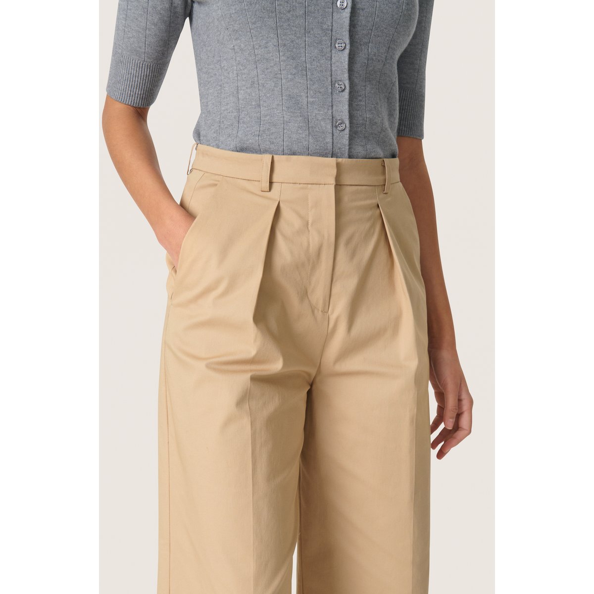 Pantalon de costume beige travertine, SOAKED IN LUXURY