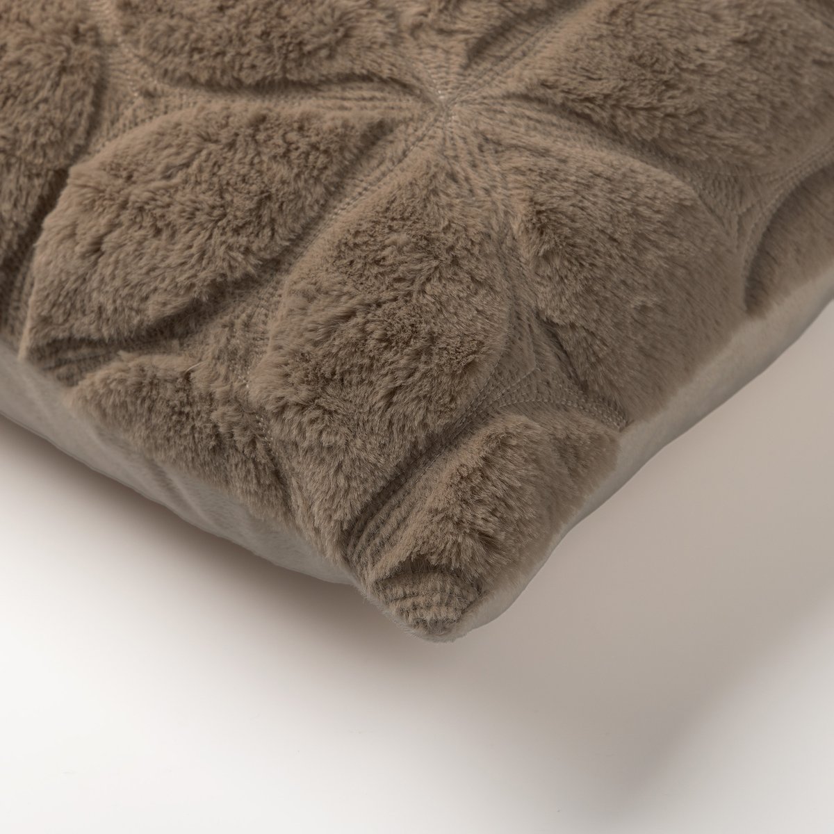 Coussin Quinn taupe, DUTCH DECOR